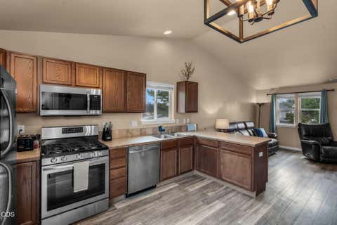 Tiny photo for 2620 NE 3rd Street, Redmond, OR 97756 (MLS # 220225760)