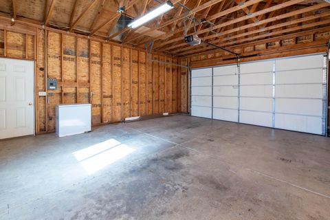 Tiny photo for 798 Claypool Street, Prineville, OR 97754 (MLS # 220211458)