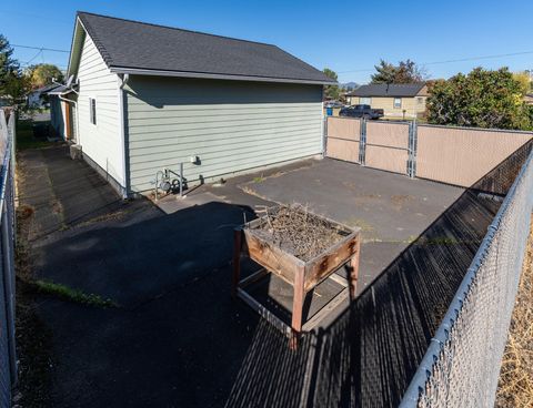 Tiny photo for 798 Claypool Street, Prineville, OR 97754 (MLS # 220211458)