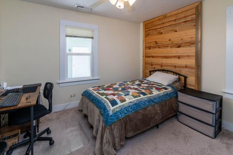 Tiny photo for 798 Claypool Street, Prineville, OR 97754 (MLS # 220211458)