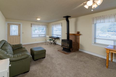 Tiny photo for 798 Claypool Street, Prineville, OR 97754 (MLS # 220211458)