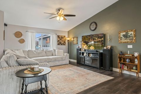 Tiny photo for 430 E D Street, Culver, OR 97734 (MLS # 220212199)