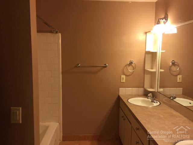 Kenwood - Residential Income