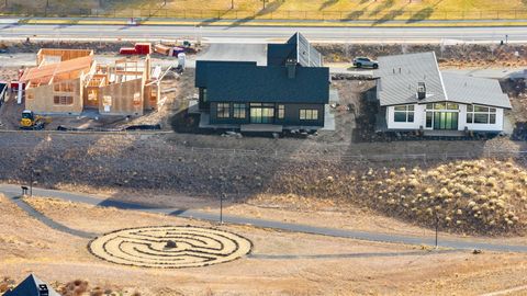 Tiny photo for 3118 NW Crossing Drive, Bend, OR 97703 (MLS # 220212954)