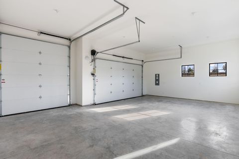 Tiny photo for 3118 NW Crossing Drive, Bend, OR 97703 (MLS # 220212954)