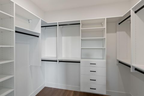 Tiny photo for 3118 NW Crossing Drive, Bend, OR 97703 (MLS # 220212954)