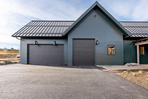 Tiny photo for 3118 NW Crossing Drive, Bend, OR 97703 (MLS # 220212954)