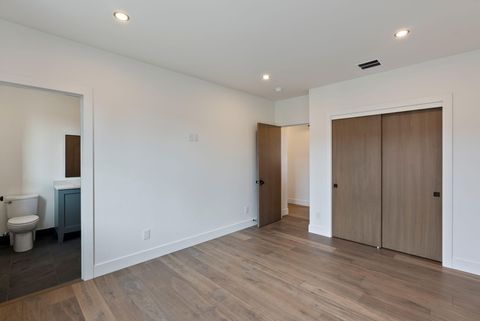 Tiny photo for 3118 NW Crossing Drive, Bend, OR 97703 (MLS # 220212954)