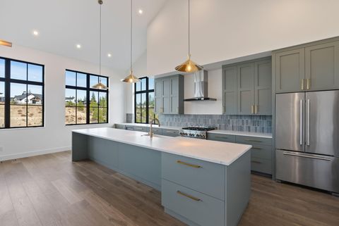 Tiny photo for 3118 NW Crossing Drive, Bend, OR 97703 (MLS # 220212954)