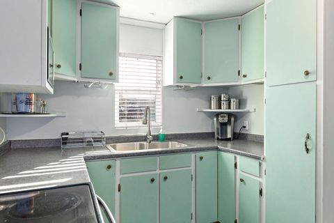 Tiny photo for 2817 Howard Avenue, Medford, OR 97501 (MLS # 220214316)