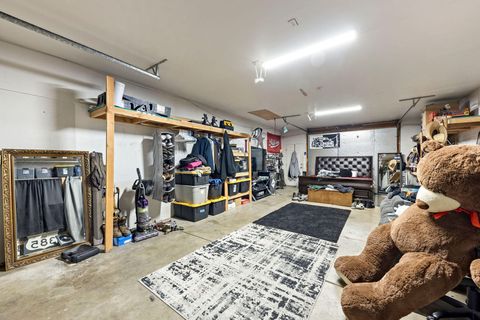 Tiny photo for 2817 Howard Avenue, Medford, OR 97501 (MLS # 220214316)