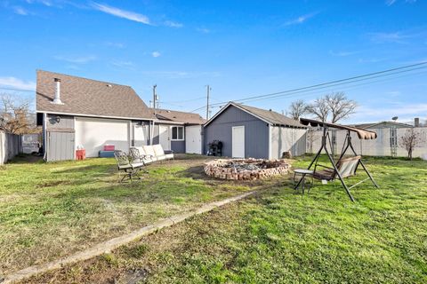 Tiny photo for 2817 Howard Avenue, Medford, OR 97501 (MLS # 220214316)