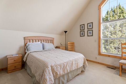 Tiny photo for 1643 Prairie Falcon Drive, Redmond, OR 97756 (MLS # 220220055)