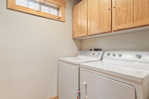 Tiny photo for 1643 Prairie Falcon Drive, Redmond, OR 97756 (MLS # 220220055)