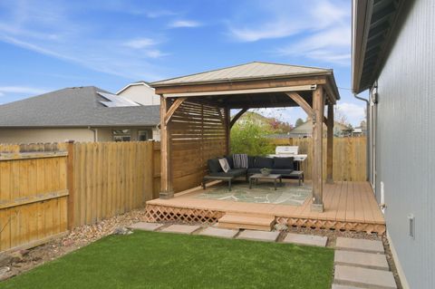 Tiny photo for 3559 SW Pumice Place, Redmond, OR 97756 (MLS # 220219456)