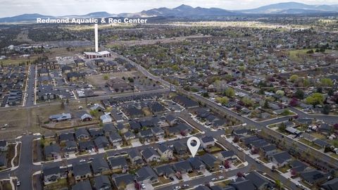 Tiny photo for 3559 SW Pumice Place, Redmond, OR 97756 (MLS # 220219456)