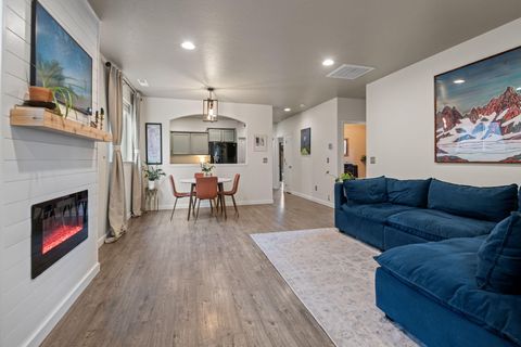 Tiny photo for 3559 SW Pumice Place, Redmond, OR 97756 (MLS # 220219456)