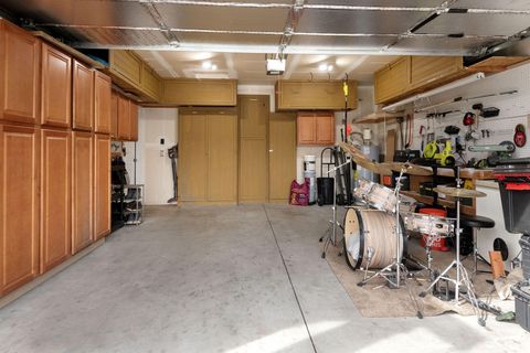 Tiny photo for 3559 SW Pumice Place, Redmond, OR 97756 (MLS # 220219456)