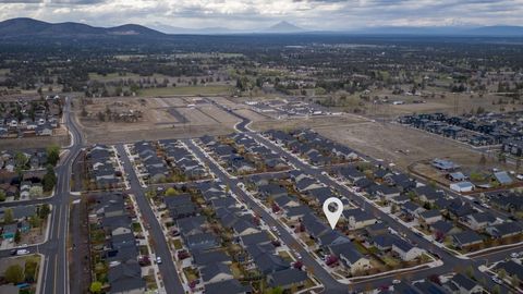 Tiny photo for 3559 SW Pumice Place, Redmond, OR 97756 (MLS # 220219456)