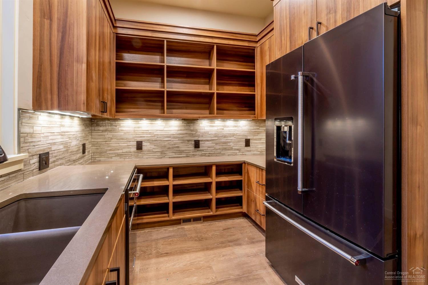 Broken Top - Residential