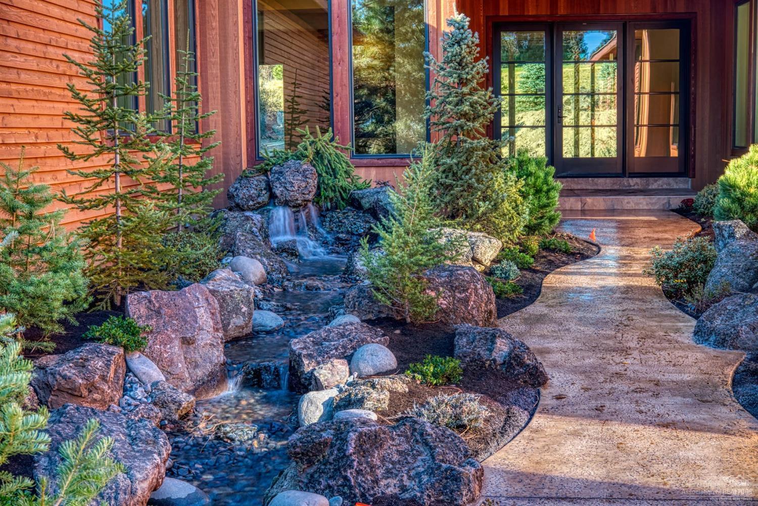 Broken Top - Residential