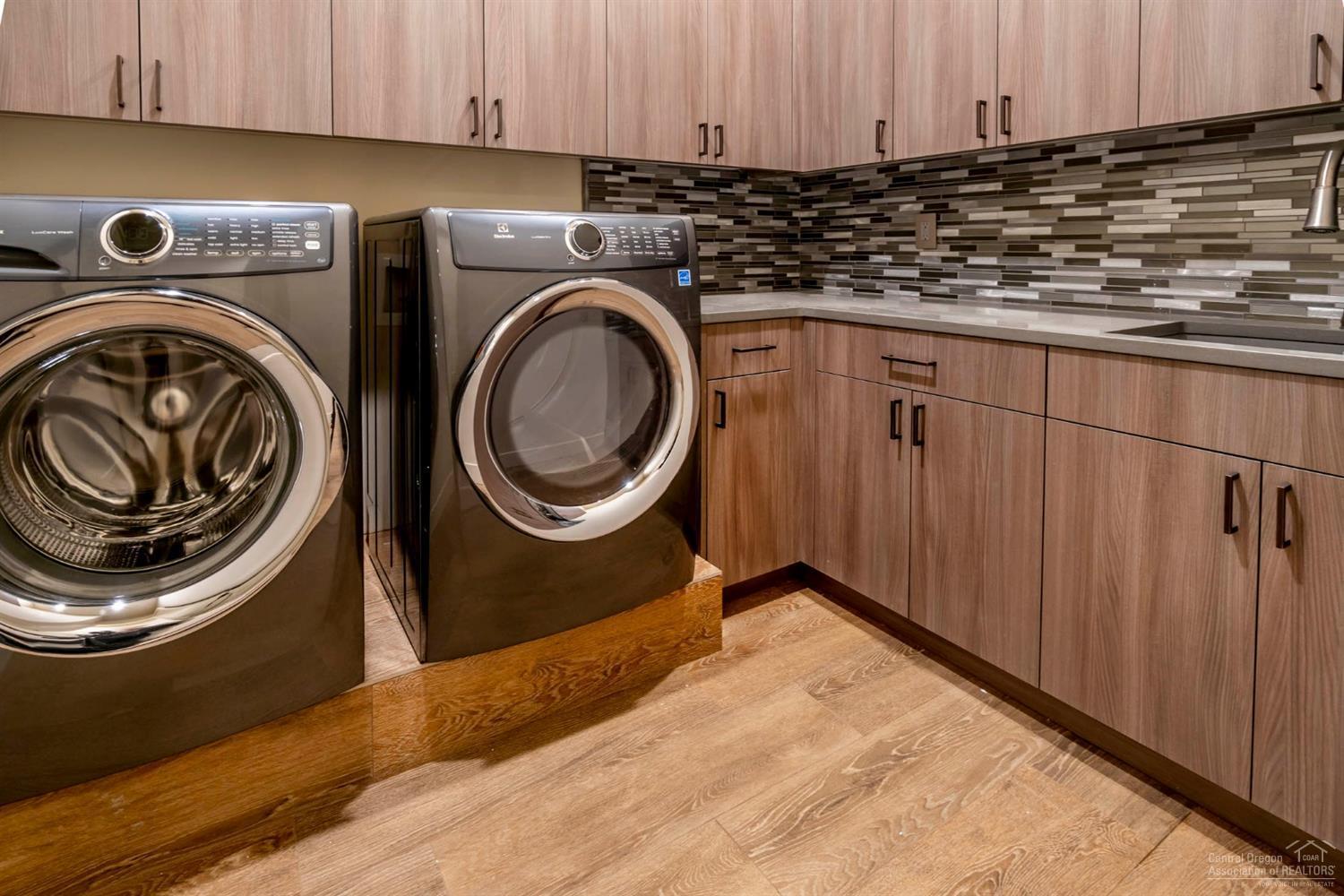 Broken Top - Residential