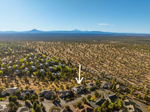 Tiny photo for 257 Highland Meadow Loop, Redmond, OR 97756 (MLS # 220223264)