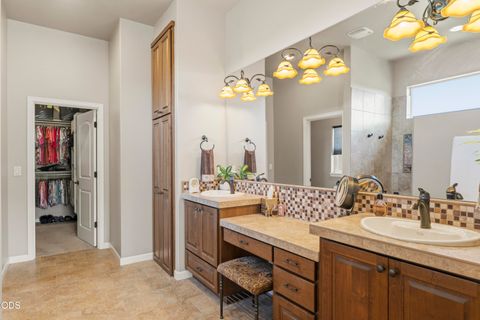 Tiny photo for 257 Highland Meadow Loop, Redmond, OR 97756 (MLS # 220223264)
