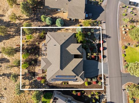 Tiny photo for 257 Highland Meadow Loop, Redmond, OR 97756 (MLS # 220223264)