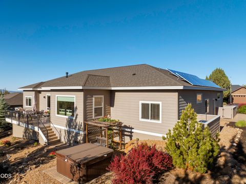 Tiny photo for 257 Highland Meadow Loop, Redmond, OR 97756 (MLS # 220223264)
