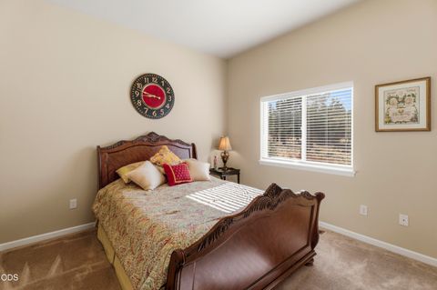 Tiny photo for 257 Highland Meadow Loop, Redmond, OR 97756 (MLS # 220223264)