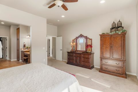 Tiny photo for 257 Highland Meadow Loop, Redmond, OR 97756 (MLS # 220223264)