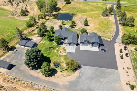 6330 NW Jackpine Avenue Redmond OR 97756