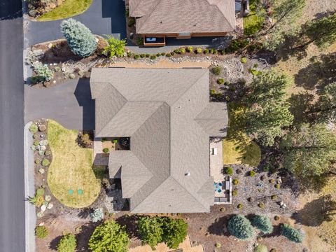 Tiny photo for 785 Ribbon Falls Road, Redmond, OR 97756 (MLS # 220219347)