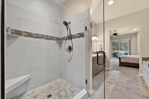 Tiny photo for 785 Ribbon Falls Road, Redmond, OR 97756 (MLS # 220219347)