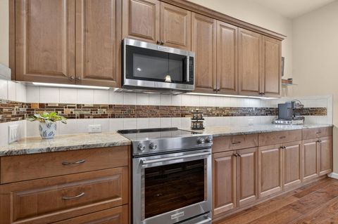 Tiny photo for 785 Ribbon Falls Road, Redmond, OR 97756 (MLS # 220219347)