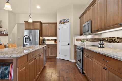 Tiny photo for 785 Ribbon Falls Road, Redmond, OR 97756 (MLS # 220219347)