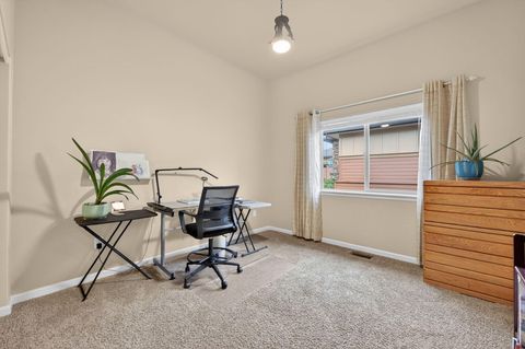 Tiny photo for 785 Ribbon Falls Road, Redmond, OR 97756 (MLS # 220219347)