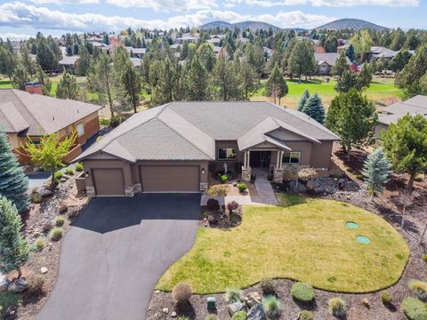 Photo of 785 Ribbon Falls Road, Redmond, OR 97756 (MLS # 220219347)