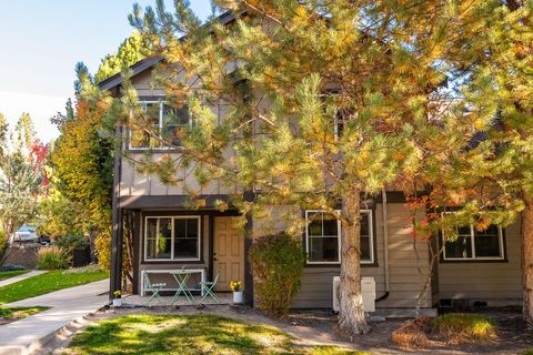 1941 NW Monterey Pines Drive 6 Bend OR 97703