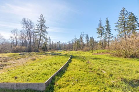 Tiny photo for 5737 Rockydale Road, Cave Junction, OR 97523 (MLS # 220217464)