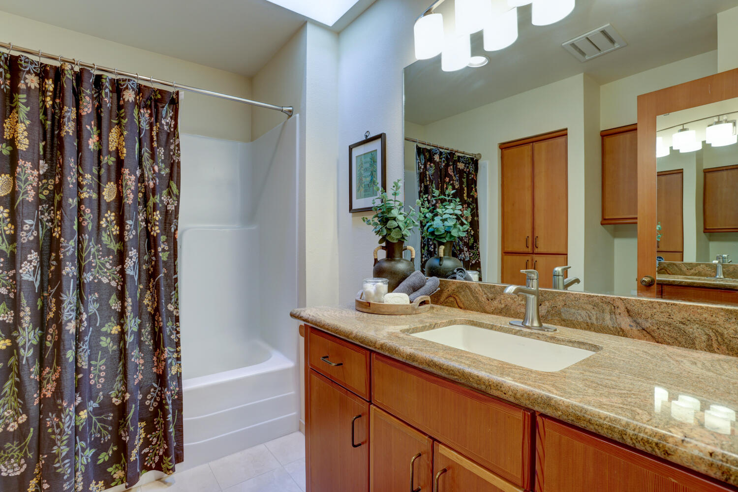 Fairway Point Villag - Residential