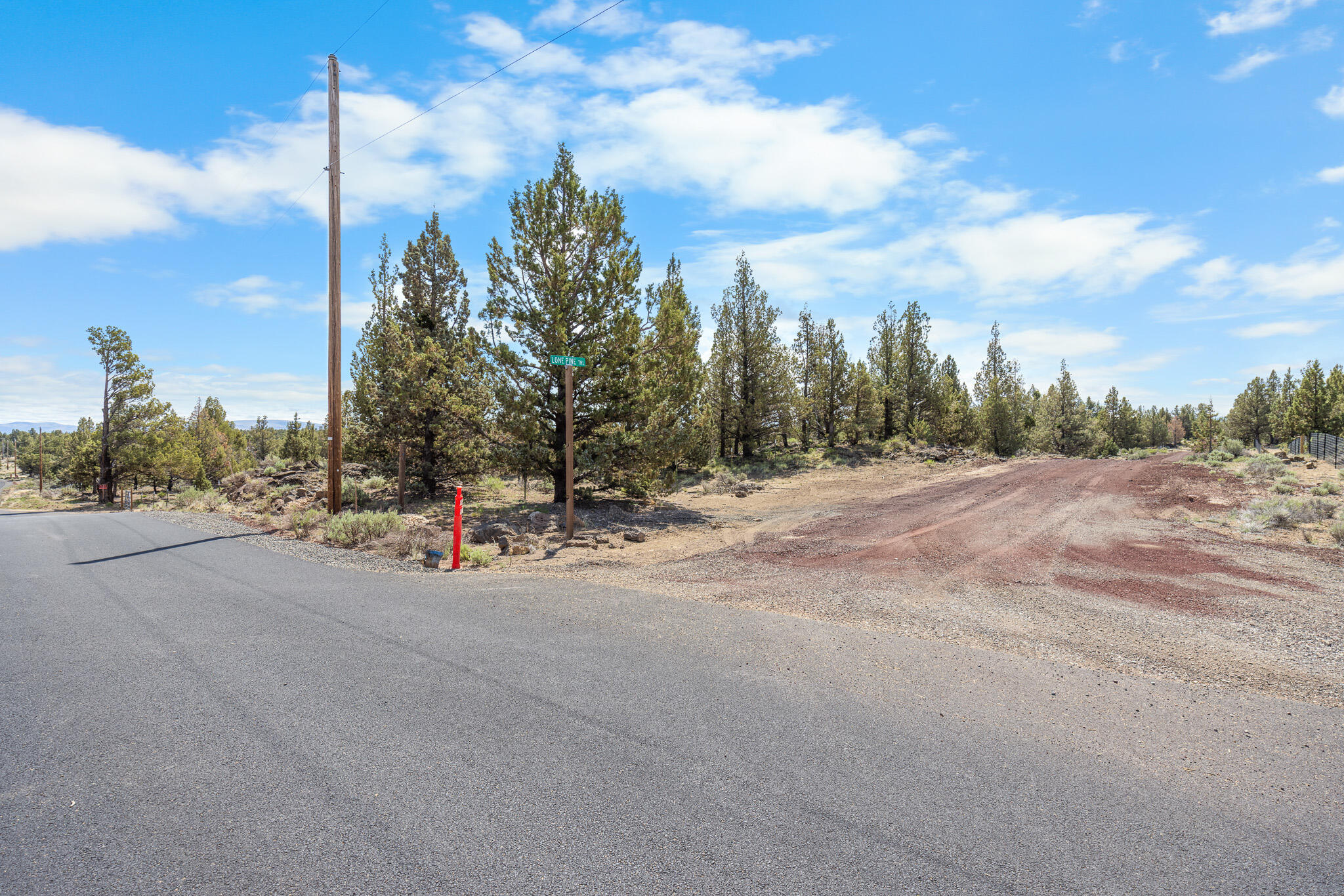 61180 Lone Pine Trail