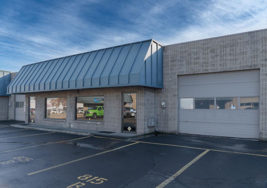 This exceptional 1,308 sq.ft. unit is vacant and available for immediate lease for the first time in whole or in addition to the adjacent available units. Formerly used as the administrative office for a large medical group, this is a great opportunity if you are looking for space to have both a free span garage with rollup doors and plenty of office space. There are three adjacent units available, two are 1,308 sq.ft., each and you have a single 1,498 sq.ft. unit with up to 5,362 sq.ft available to lease in total. Many different variations can be made for your needs. Property is located along North Central Avenue, a major arterial street with approximately 10,000+ cars per day driving past, giving your new business location much needed exposure. Contact broker for all your questions and to schedule a tour.