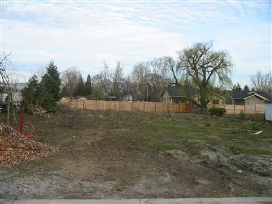 Fantastic opportunity for builders, investors or 1st time home buyers. This level building lot is completely developed with utilities on the property. This is a large 0.26 acre lot that is perfect to build a home, plus room for a shop or outbuilding. It's at the end of a low traffic, quiet, dead end street. Currently, properties to the left and right of this lot are larger. Feels like there's more privacy than some of the newer subdivisions.