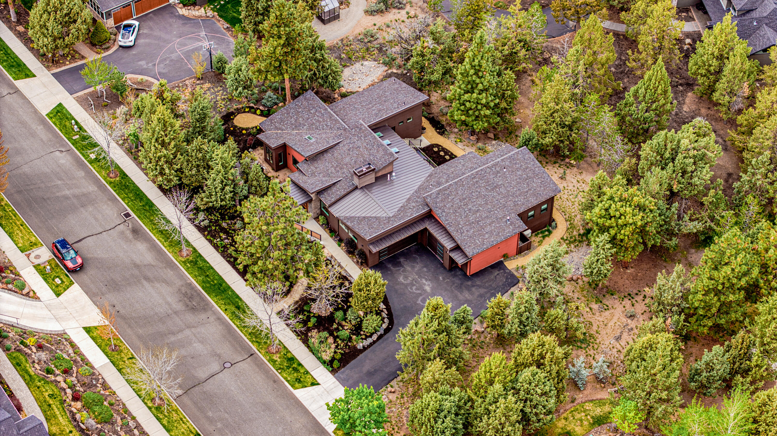 874 NW Haleakala Way