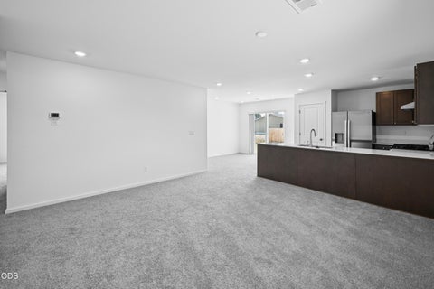 Tiny photo for 51743 Morning Pine Dr DR, La Pine, OR 97739 (MLS # 220227749)