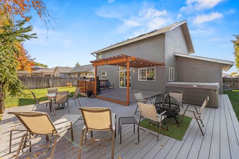 Tiny photo for 6409 Harlan Drive, Klamath Falls, OR 97603 (MLS # 220211088)