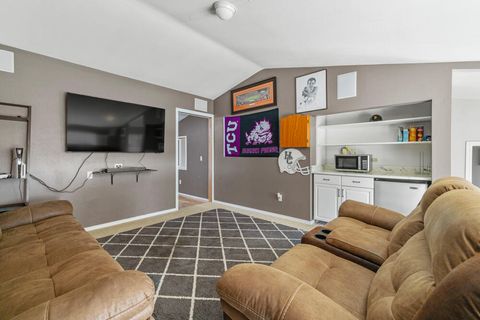 Tiny photo for 6409 Harlan Drive, Klamath Falls, OR 97603 (MLS # 220211088)