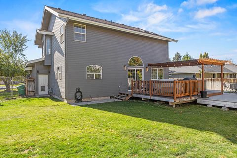 Tiny photo for 6409 Harlan Drive, Klamath Falls, OR 97603 (MLS # 220211088)